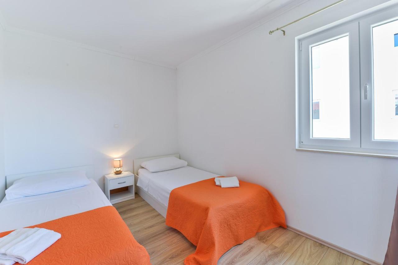 Apartment By The Sea Nin, Zadar - 13172