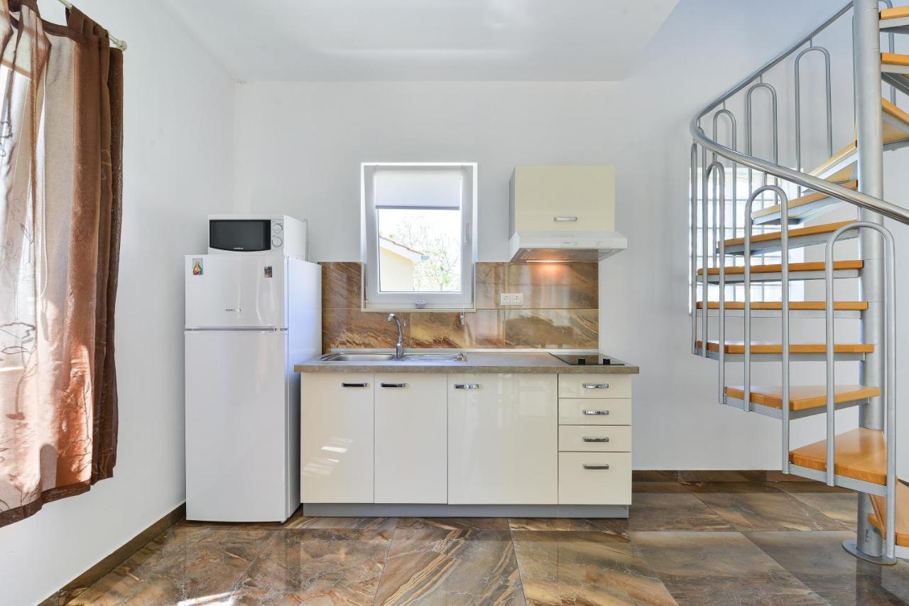 Apartment By The Sea Nin, Zadar - 13172