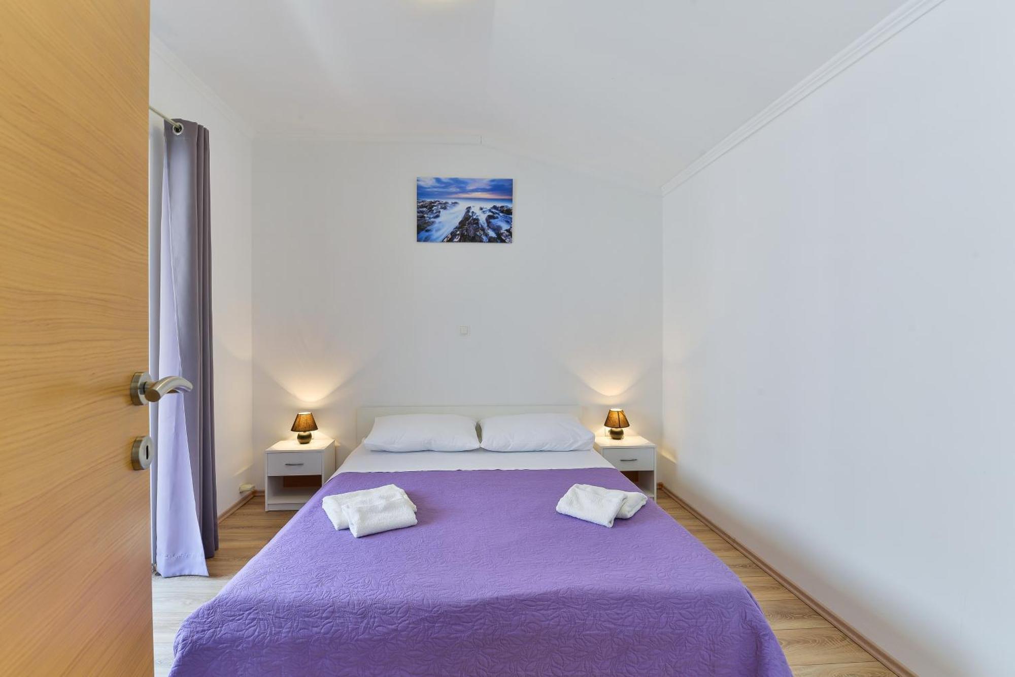 Apartment By The Sea Nin, Zadar - 13172
