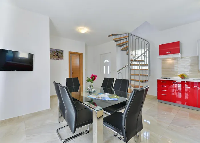Apartments By The Sea Nin, Zadar - 13172